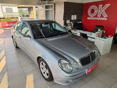 Vendo Mercedes-Benz E 220 2003 - 5500 EUR, 500000 km - AUTO.MOTO.pt