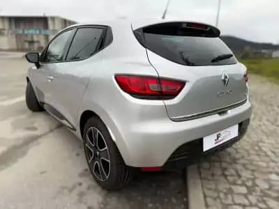 Sell Renault Clio 2016 - 8750 EUR, 163500 km - AUTO.MOTO.pt
