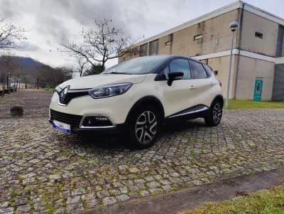 Vendo Renault Captur 2017 - 11700 EUR, 107123 km - AUTO.MOTO.pt