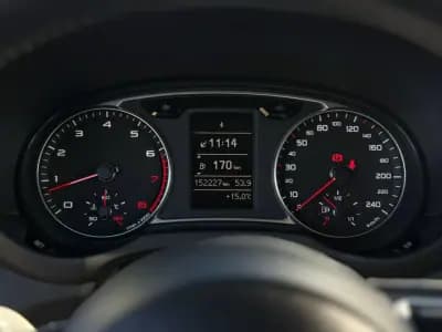 Sell Audi A1 Sportback 2014 - 11500 EUR, 152000 km - AUTO.MOTO.pt