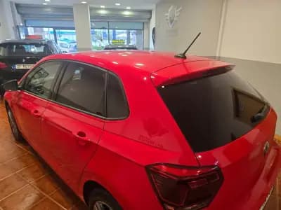 Vendo Volkswagen Polo 2018 - 16480 EUR, 138507 km - AUTO.MOTO.pt
