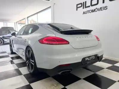 Sell Porsche Panamera 2015 - 43490 EUR, 112611 km - AUTO.MOTO.pt
