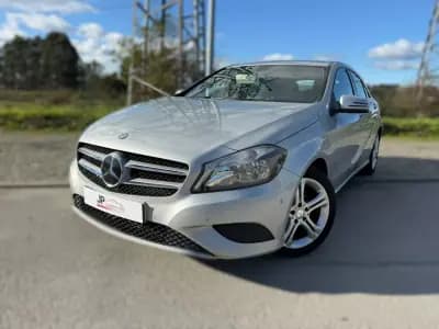 Vendo Mercedes-Benz A 180 2015 - 14250 EUR, 155500 km - AUTO.MOTO.pt