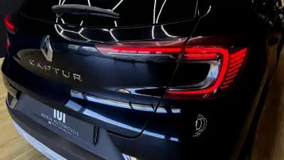 Sell Renault Captur 2023 - 16770 EUR, 70000 km - AUTO.MOTO.pt