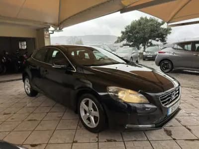 Sell Volvo V40 2014 - 10950 EUR, 203325 km - AUTO.MOTO.pt