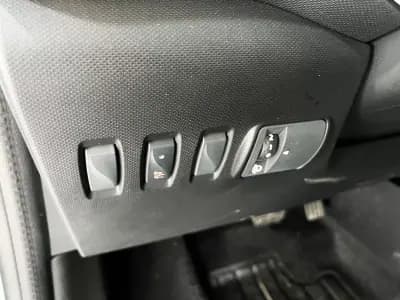 Vendo Renault Twingo 2022 - 13900 EUR, 6145 km - AUTO.MOTO.pt