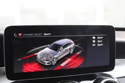 Vendo Mercedes-Benz C 200 2020 - 22990 EUR, 173000 km - AUTO.MOTO.pt