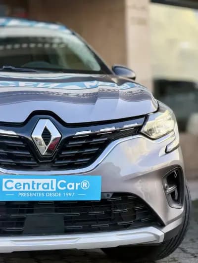 Vendo Renault Captur 2024 - 18950 EUR, 53000 km - AUTO.MOTO.pt