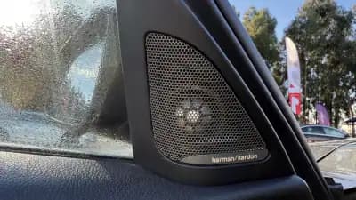 Vendo BMW 320 2015 - 20500 EUR, 215000 km - AUTO.MOTO.pt