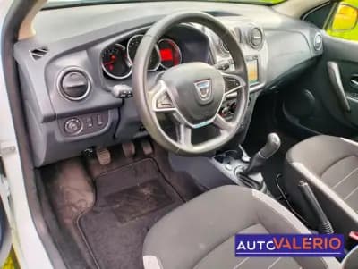 Vendo Dacia Sandero 2019 - 11950 EUR, 52000 km - AUTO.MOTO.pt