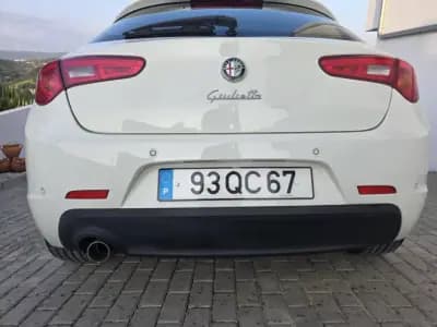 Sell Alfa Romeo Giulietta 2015 - 13500 EUR, 148000 km - AUTO.MOTO.pt