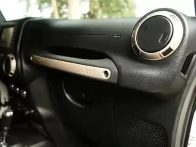 Sell Jeep Wrangler Unlimited 2017 - 46900 EUR, 158085 km - AUTO.MOTO.pt