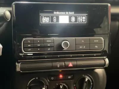 Vendo Citroën C3 2019 - 8999 EUR, 91000 km - AUTO.MOTO.pt