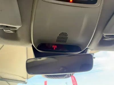 Vendo Volvo V40 2017 - 17490 EUR, 131420 km - AUTO.MOTO.pt