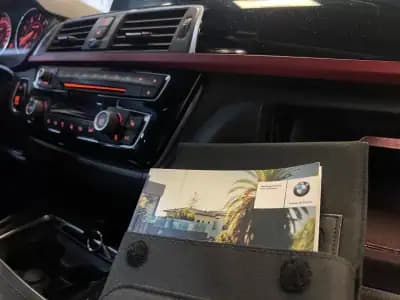 Vendo BMW 320 2017 - 19990 EUR, 185000 km - AUTO.MOTO.pt