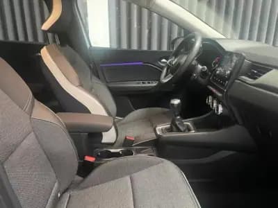 Vendo Renault Captur 2021 - 21740 EUR, 15182 km - AUTO.MOTO.pt