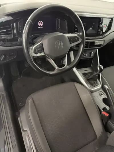 Vendo Volkswagen Polo 2022 - 16500 EUR, 80000 km - AUTO.MOTO.pt
