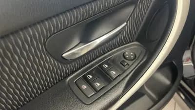 Vendo BMW 318 2013 - 13990 EUR, 216833 km - AUTO.MOTO.pt