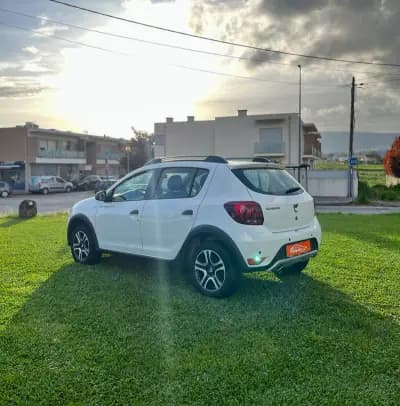 Sell Dacia Sandero 2020 - 13400 EUR, 21890 km - AUTO.MOTO.pt