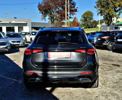 Vendo Mercedes-Benz GLC 400 2024 - 69990 EUR, 25400 km - AUTO.MOTO.pt