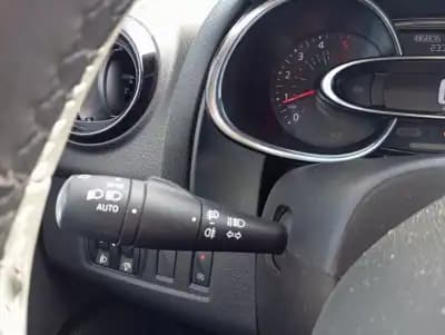 Sell Renault Clio Sport Tourer 2019 - 9990 EUR, 186806 km - AUTO.MOTO.pt