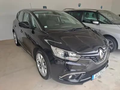 Sell Renault Scénic 2017 - 9980 EUR, 262136 km - AUTO.MOTO.pt