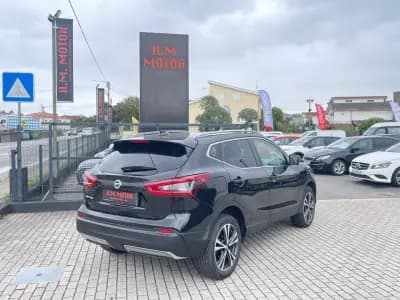 Vendo Nissan Qashqai 2018 - 19300 EUR, 148000 km - AUTO.MOTO.pt