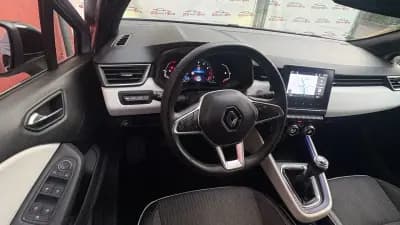 Vendo Renault Clio 2023 - 14500 EUR, 79000 km - AUTO.MOTO.pt