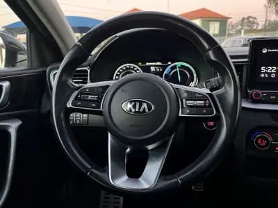 Vendo Kia XCeed 2021 - 17950 EUR, 118000 km - AUTO.MOTO.pt