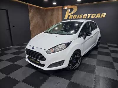 Sell Ford Fiesta 2015 - 10750 EUR, 165000 km - AUTO.MOTO.pt