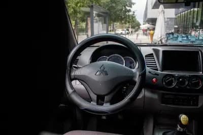 Vendo Mitsubishi L200 2010 - 19390 EUR, 192503 km - AUTO.MOTO.pt