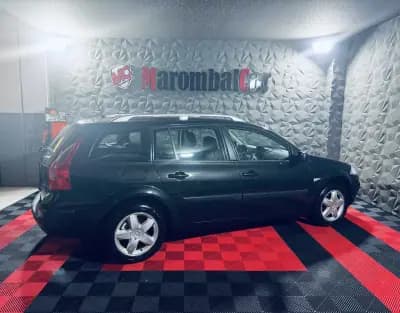 Sell Renault Mégane Break 2007 - 3990 EUR, 290812 km - AUTO.MOTO.pt