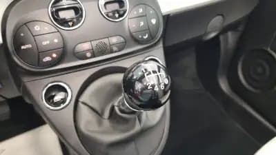 Vendo Fiat 500C 2022 - 14000 EUR, 30638 km - AUTO.MOTO.pt