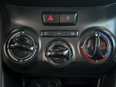 Sell Peugeot 2008 2017 - 14450 EUR, 150000 km - AUTO.MOTO.pt