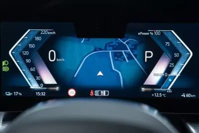 Vendo BMW iX2 2024 - 44950 EUR, 20000 km - AUTO.MOTO.pt