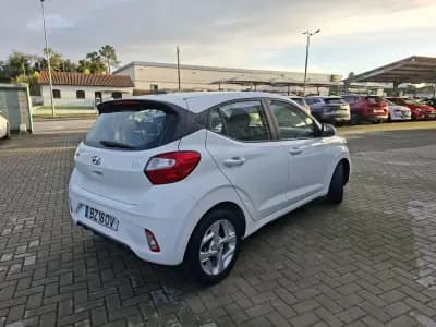 Vendo Hyundai i10 2023 - 14750 EUR, 61600 km - AUTO.MOTO.pt