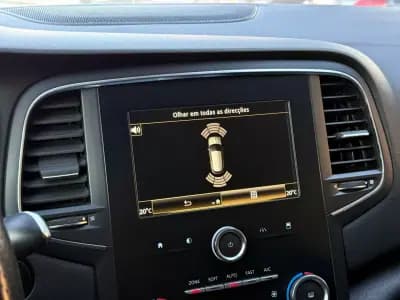 Sell Renault Mégane Sport Tourer 2018 - 15950 EUR, 122000 km - AUTO.MOTO.pt