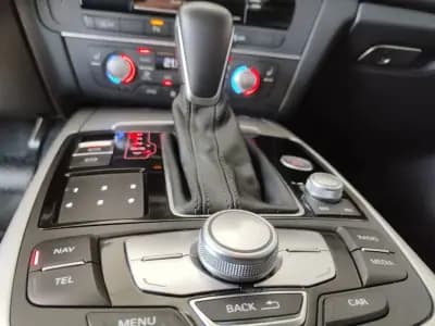 Vendo Audi A6 Avant 2018 - 22950 EUR, 153300 km - AUTO.MOTO.pt