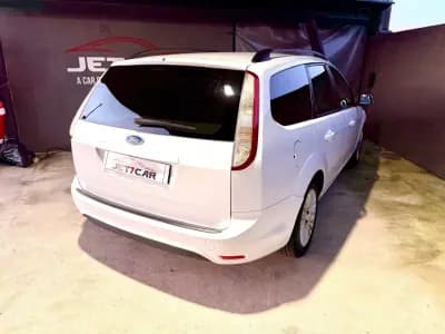 Sell Ford Focus SW 2010 - 7490 EUR, 253040 km - AUTO.MOTO.pt