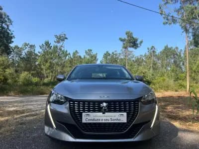 Vendo Peugeot 208 2021 - 13500 EUR, 110639 km - AUTO.MOTO.pt
