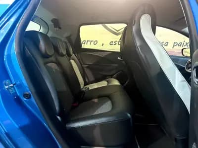 Sell Renault Zoe 2020 - 13900 EUR, 105098 km - AUTO.MOTO.pt
