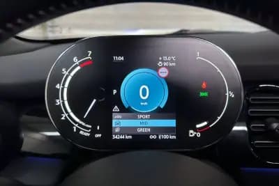 Vendo MINI 2021 - 26950 EUR, 34244 km - AUTO.MOTO.pt