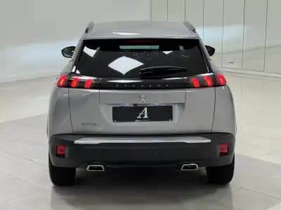 Vendo Peugeot 2008 2021 - 17990 EUR, 99850 km - AUTO.MOTO.pt