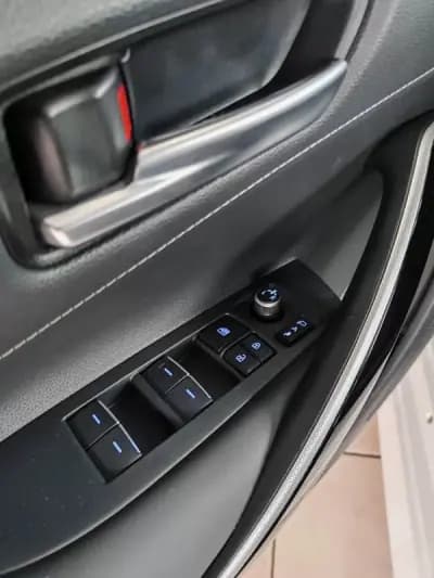 Sell Toyota Corolla 2021 - 21550 EUR, 73400 km - AUTO.MOTO.pt