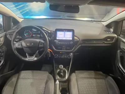 Vendo Ford Fiesta 2021 - 13999 EUR, 80000 km - AUTO.MOTO.pt