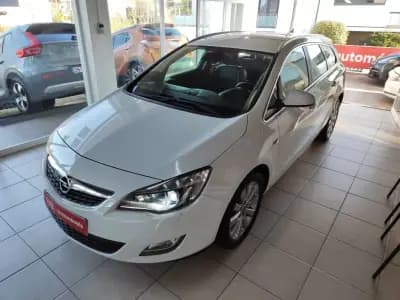 Vendo Opel Astra Sports Tourer 2011 - 6750 EUR, 226000 km - AUTO.MOTO.pt