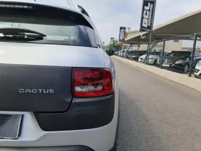 Vendo Citroën C4 Cactus 2016 - 11990 EUR, 108000 km - AUTO.MOTO.pt