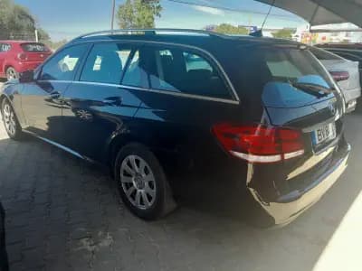 Vendo Mercedes-Benz E 200 2016 - 20900 EUR, 180000 km - AUTO.MOTO.pt