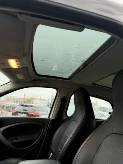 Vendo Smart ForFour 2018 - 13890 EUR, 89000 km - AUTO.MOTO.pt