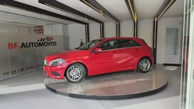 Vendo Mercedes-Benz A 160 2015 - 15900 EUR, 208637 km - AUTO.MOTO.pt